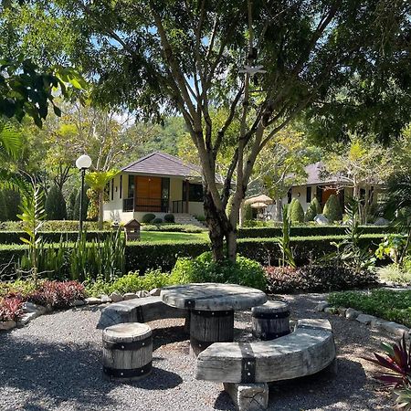 Khaokhab Lodge Nong Nam Daeng Экстерьер фото